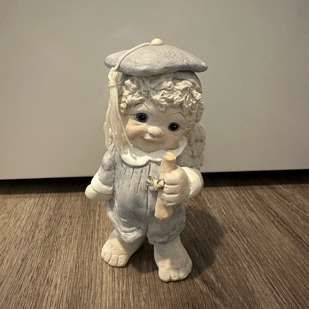 Dreamsicle Graduate Collectible